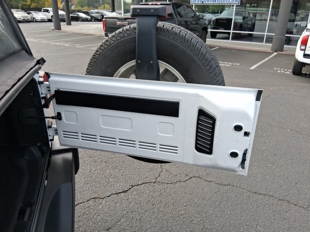 2016 Jeep Wrangler Sport