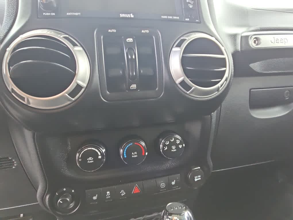 2012 Jeep Wrangler Unlimited Sahara