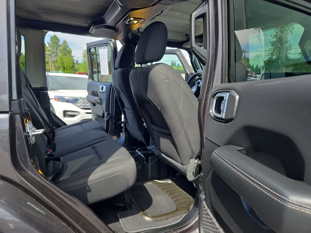 2020 Jeep Wrangler Unlimited Sahara