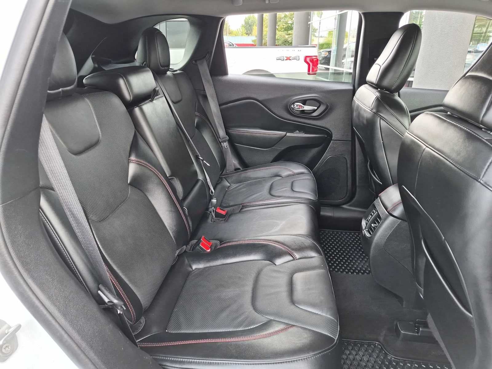 2021 Jeep Cherokee Trailhawk