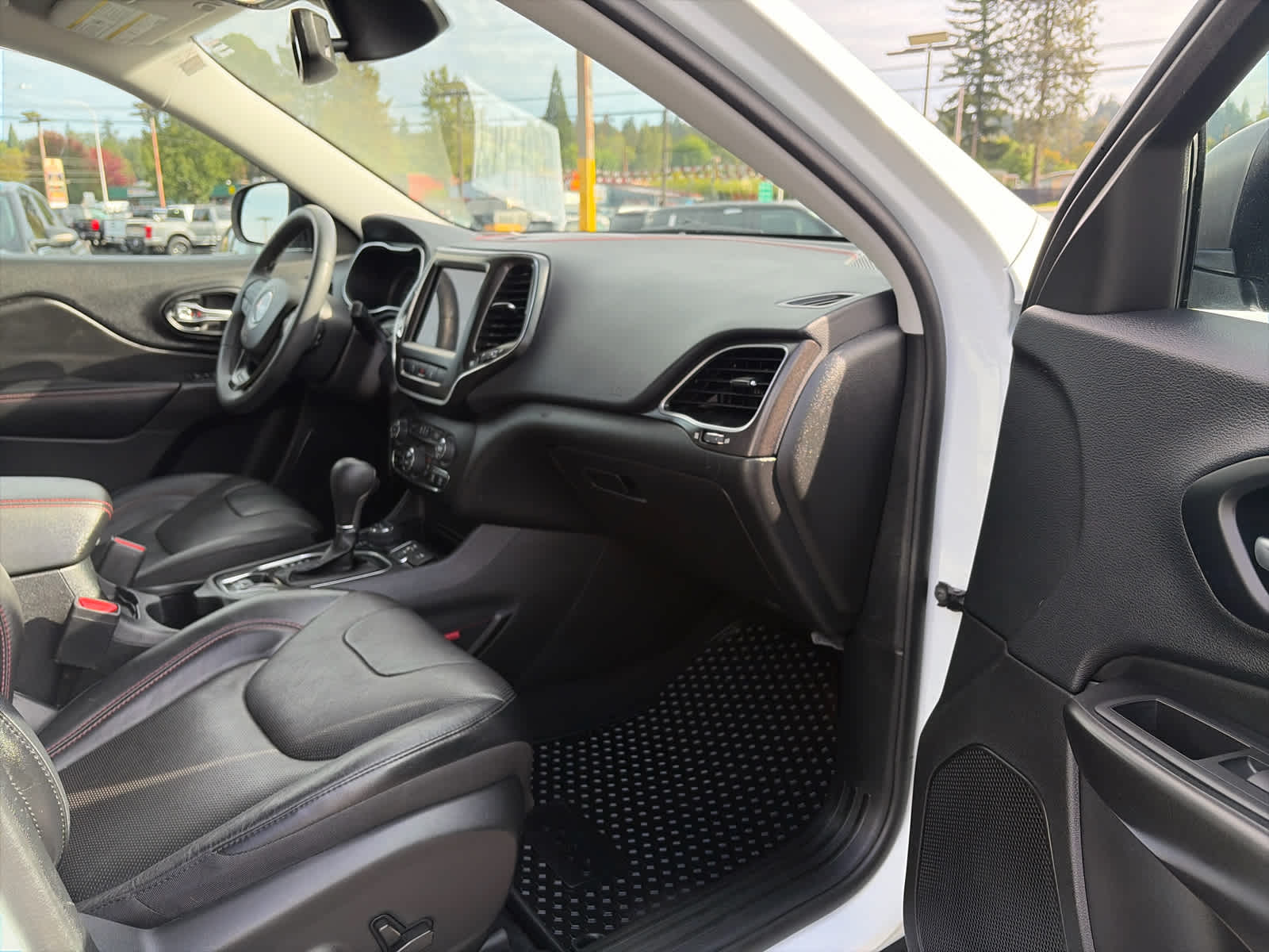 2021 Jeep Cherokee Trailhawk