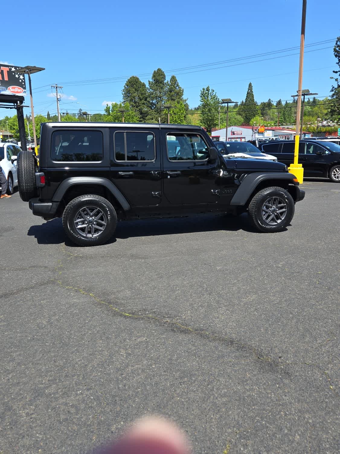 2025 Jeep Wrangler Sport S