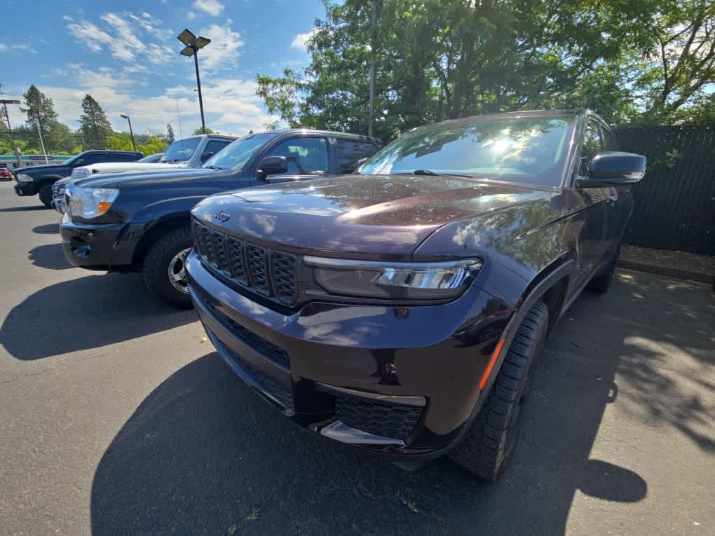 2022 Jeep Grand Cherokee L Limited 4x4's photo