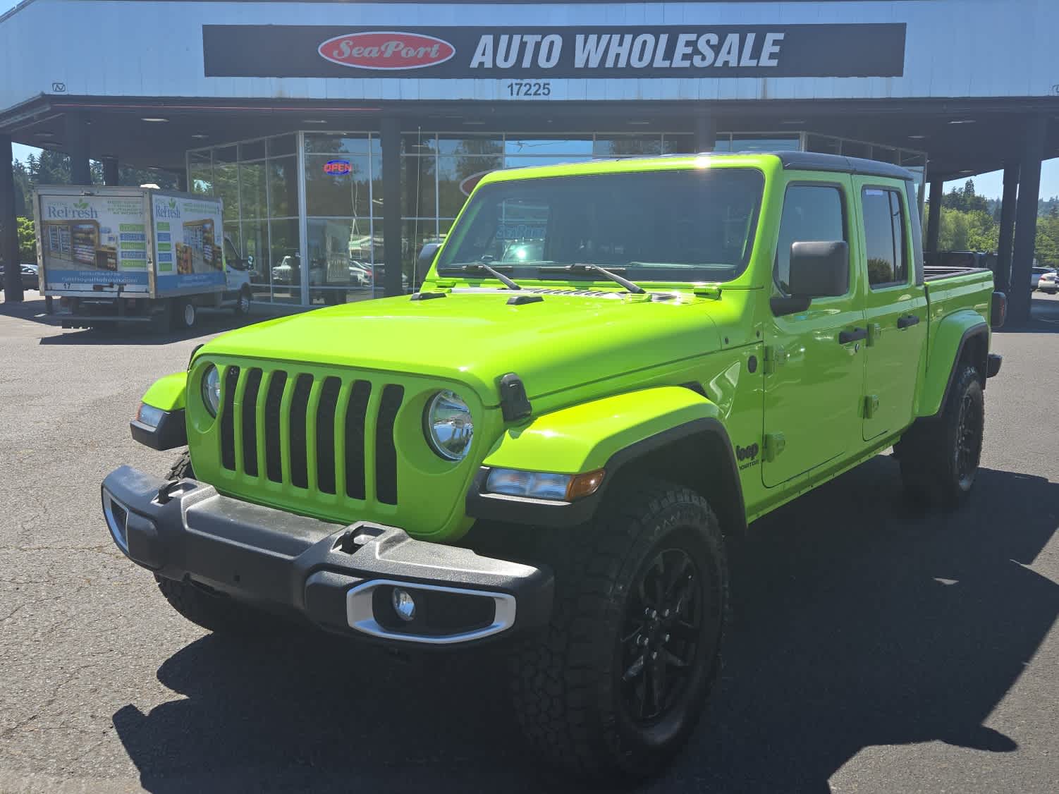 2021 Jeep Gladiator Sport S's photo