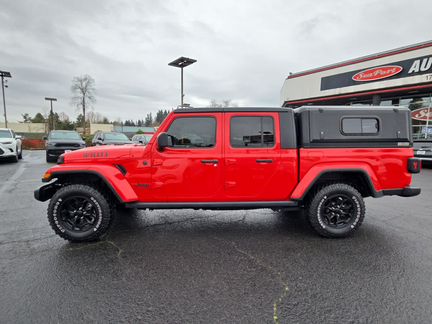2022 Jeep Gladiator Willys Sport