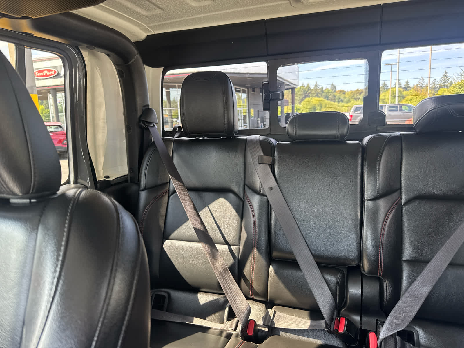 2021 Jeep Gladiator Rubicon - Photo 28
