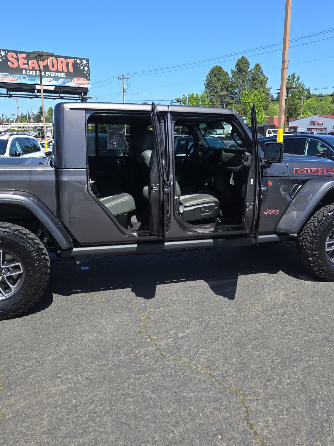 2025 Jeep Gladiator Mojave X