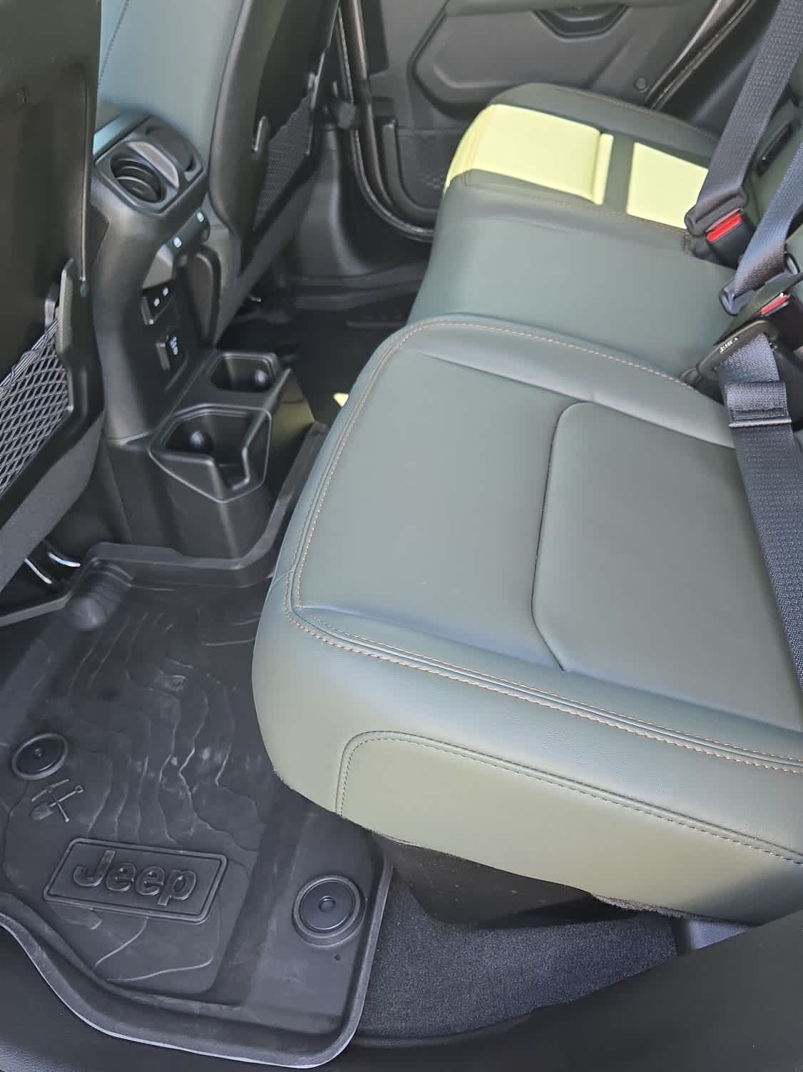 2025 Jeep Gladiator Mojave X