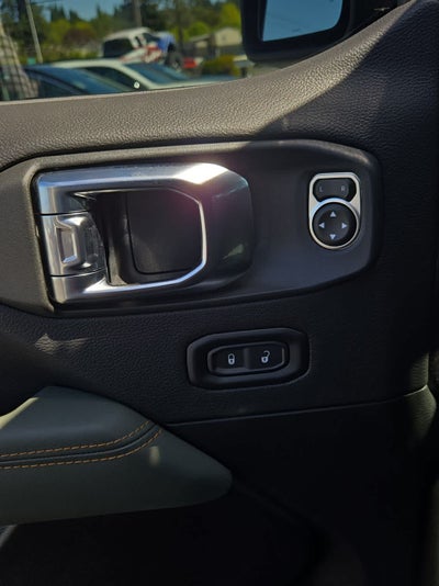 2025 Jeep Gladiator Mojave X