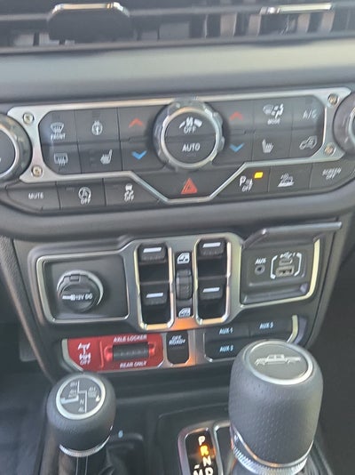 2025 Jeep Gladiator Mojave X