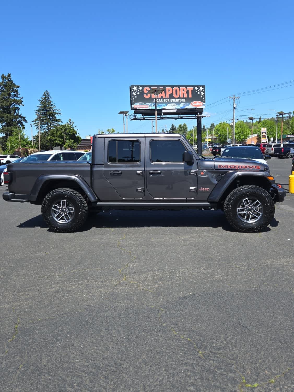 2025 Jeep Gladiator Mojave X