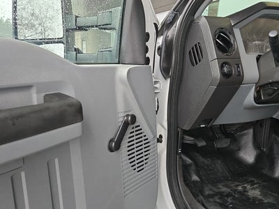 2015 Ford Super Duty F-550 DRW XL