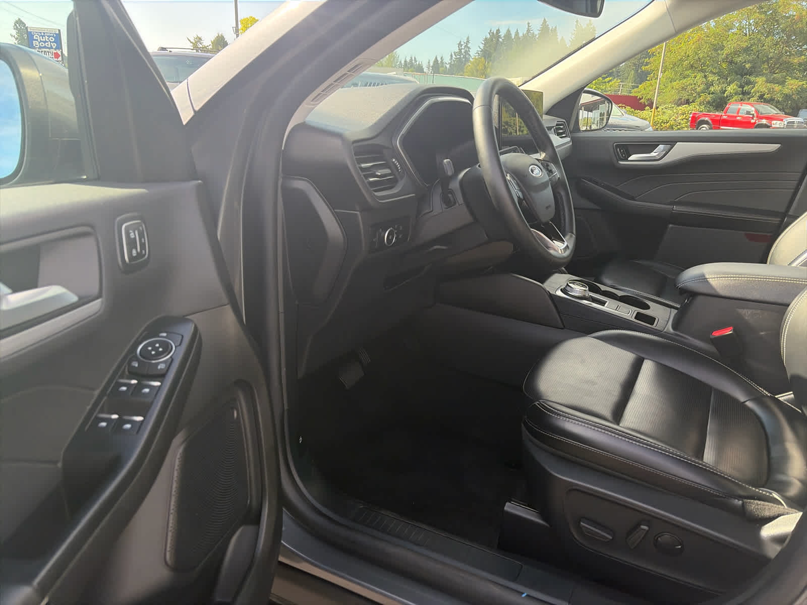 2025 Ford Escape Platinum