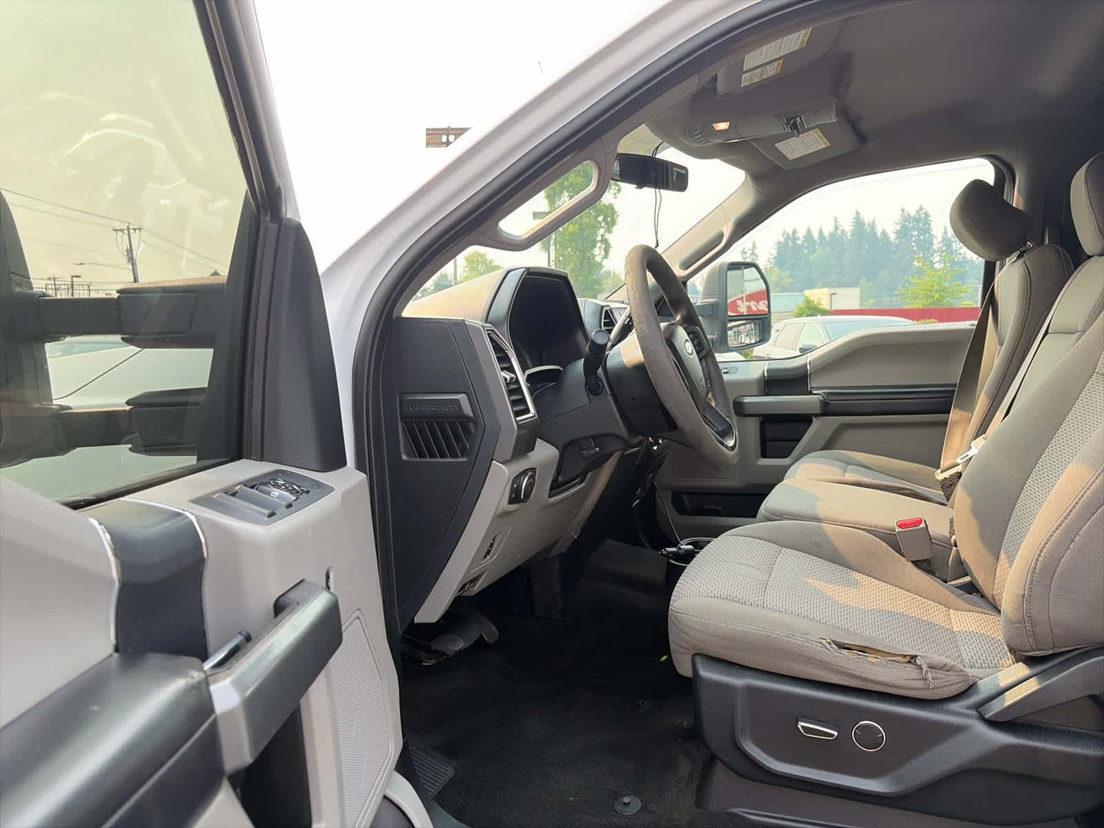 2017 Ford Super Duty F-350 SRW Pickup XLT