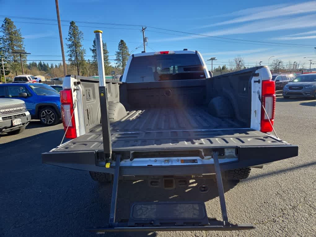 2021 Ford Super Duty F-350 SRW LARIAT