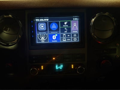 2011 Ford Super Duty F-350 SRW Lariat