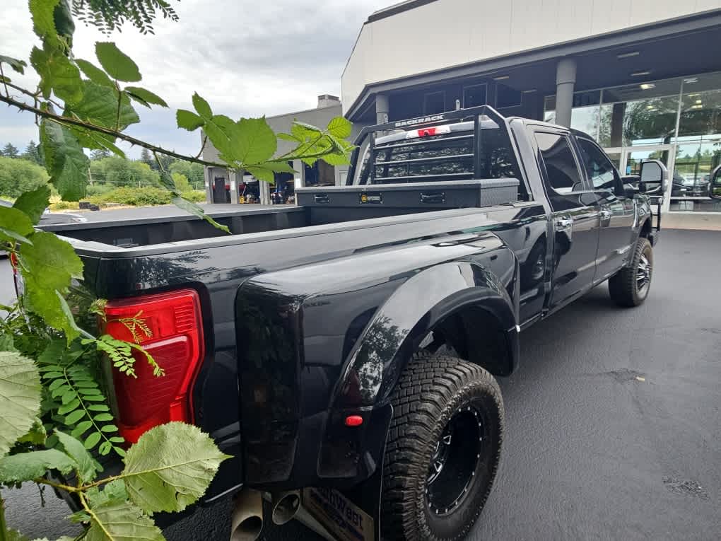 2020 Ford Super Duty F-350 DRW Pickup Platinum