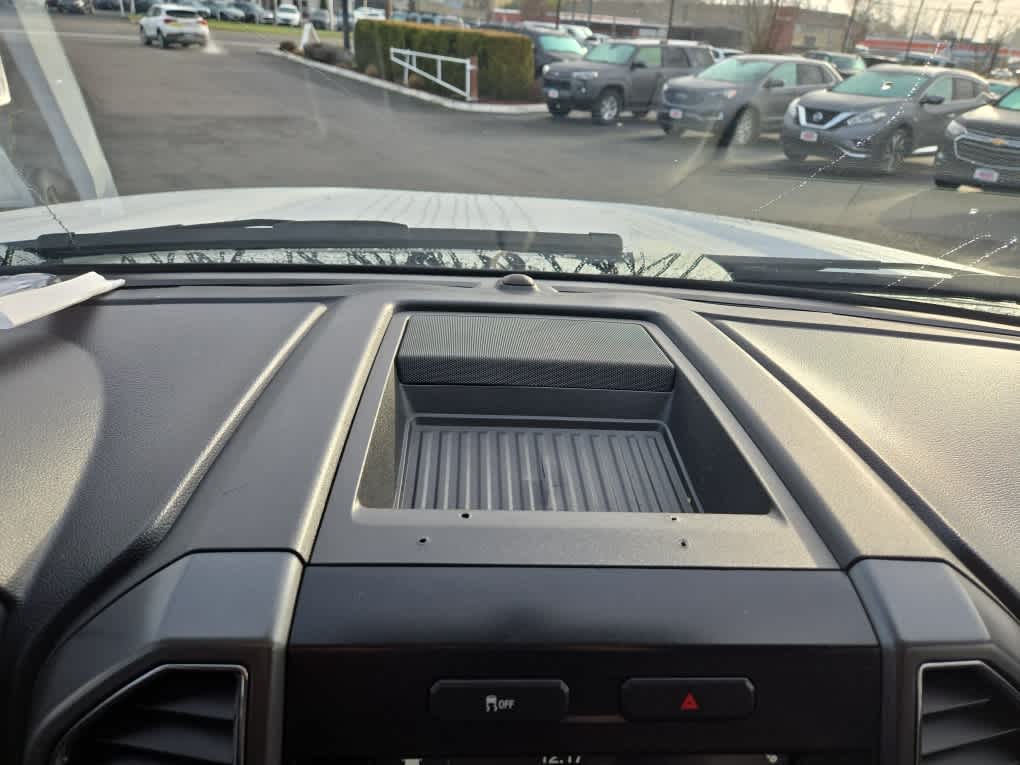 2017 Ford Super Duty F-350 DRW XLT