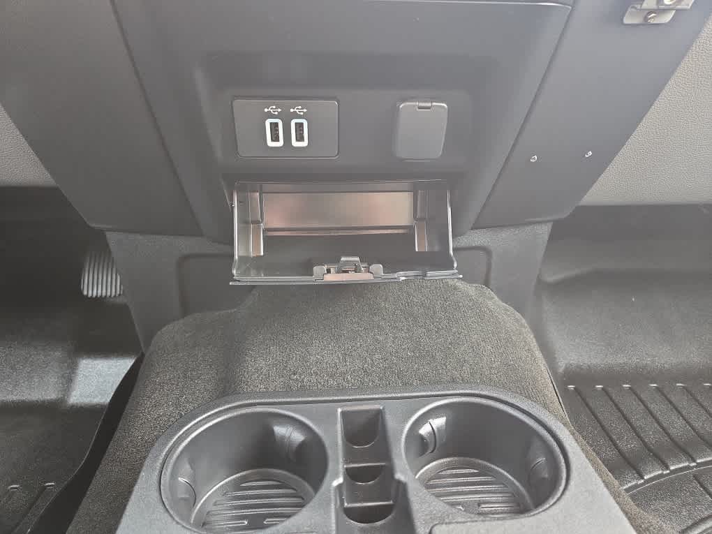 2017 Ford Super Duty F-350 DRW XLT