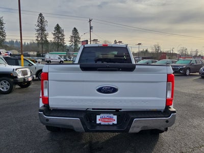 2017 Ford Super Duty F-350 DRW XLT