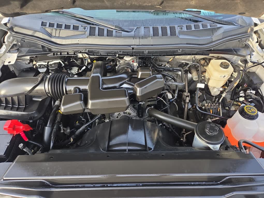 2017 Ford Super Duty F-350 DRW XLT