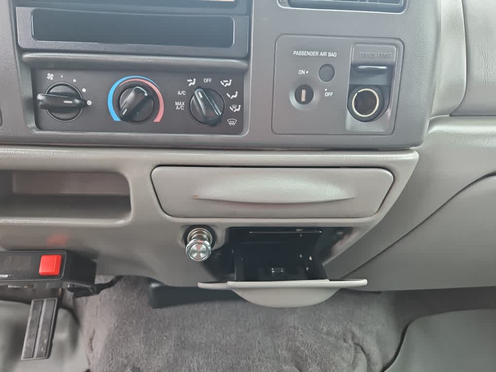 2000 Ford Super Duty F-250 XLT