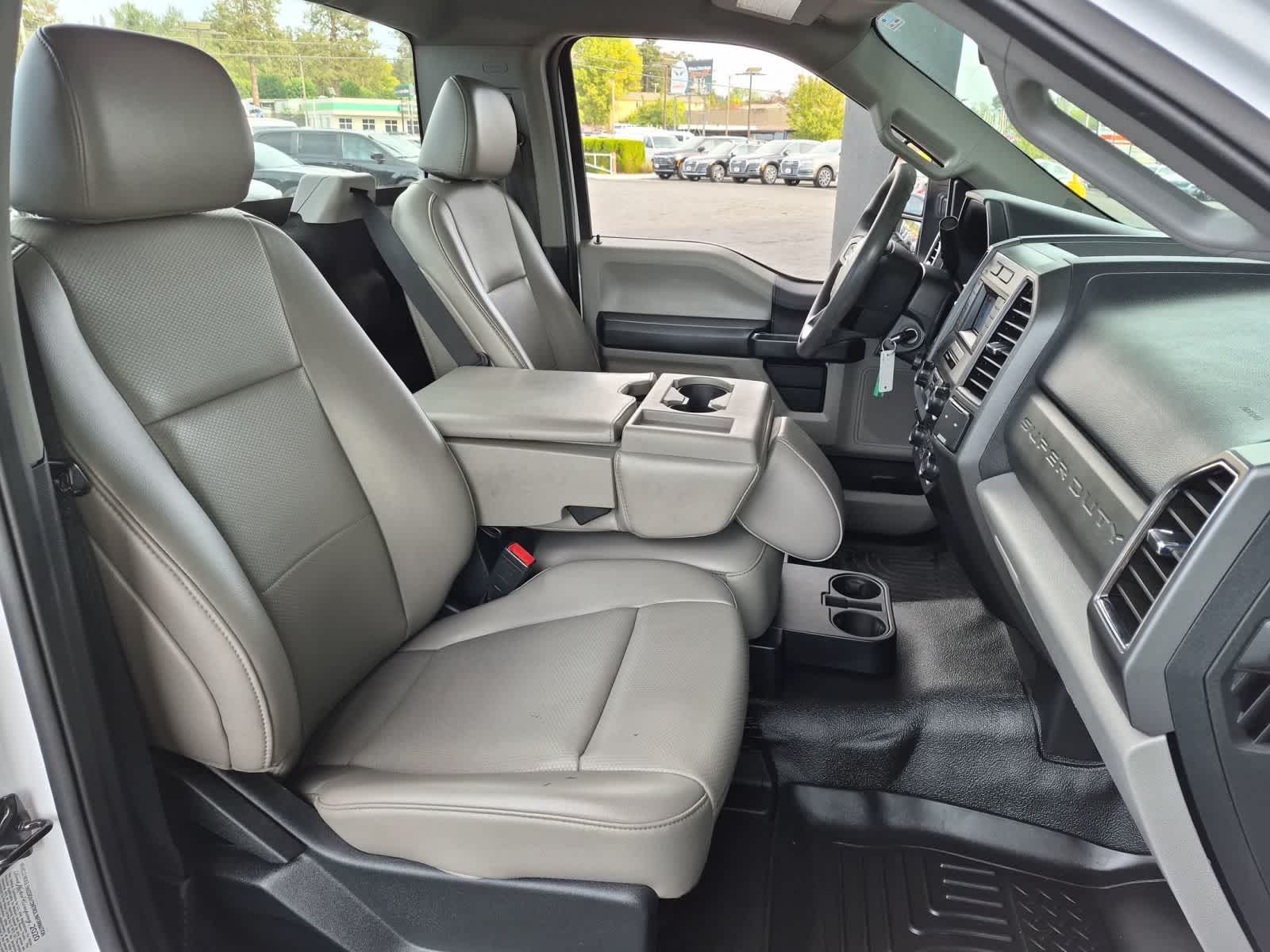 2020 Ford Super Duty F-350 SRW Pickup XL