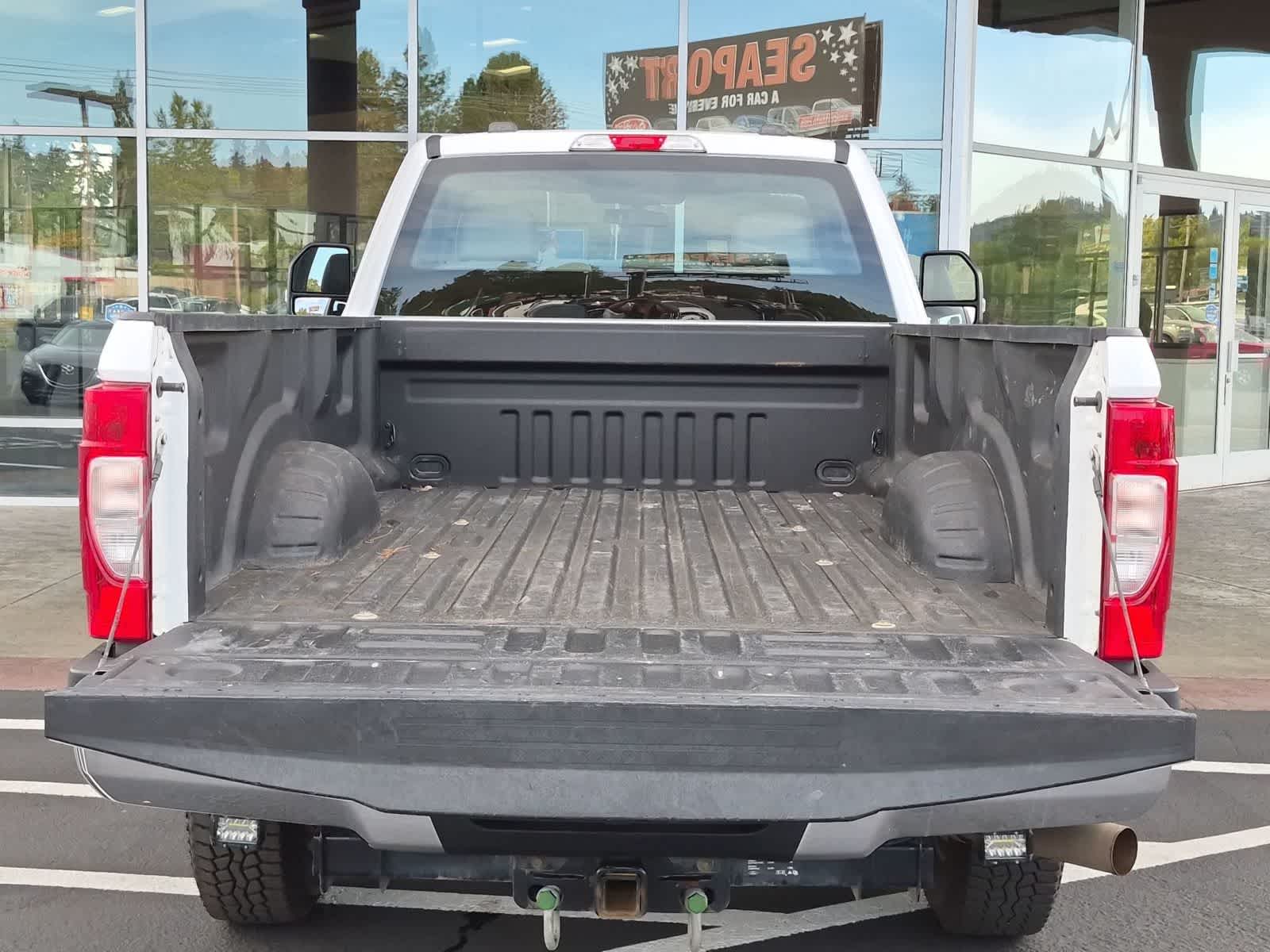 2020 Ford Super Duty F-350 SRW Pickup XL