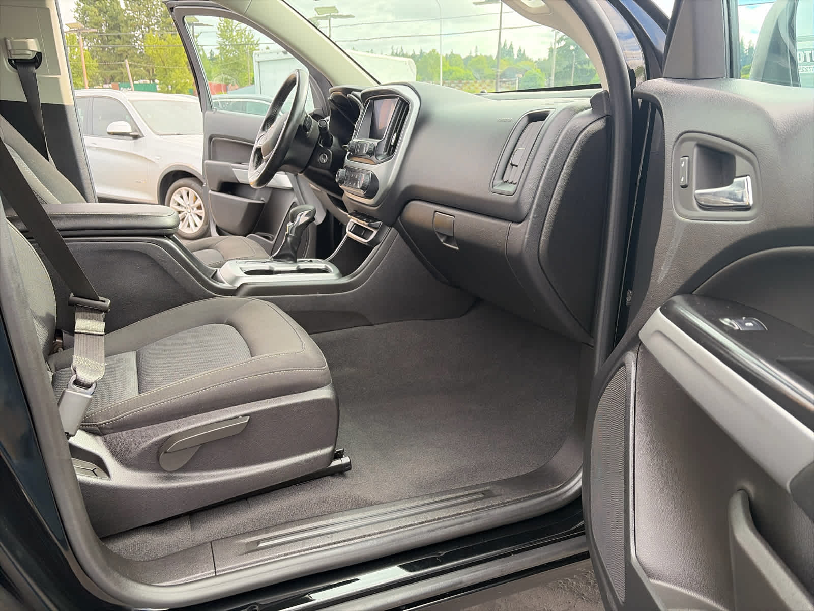 2022 Chevrolet Colorado 4WD LT