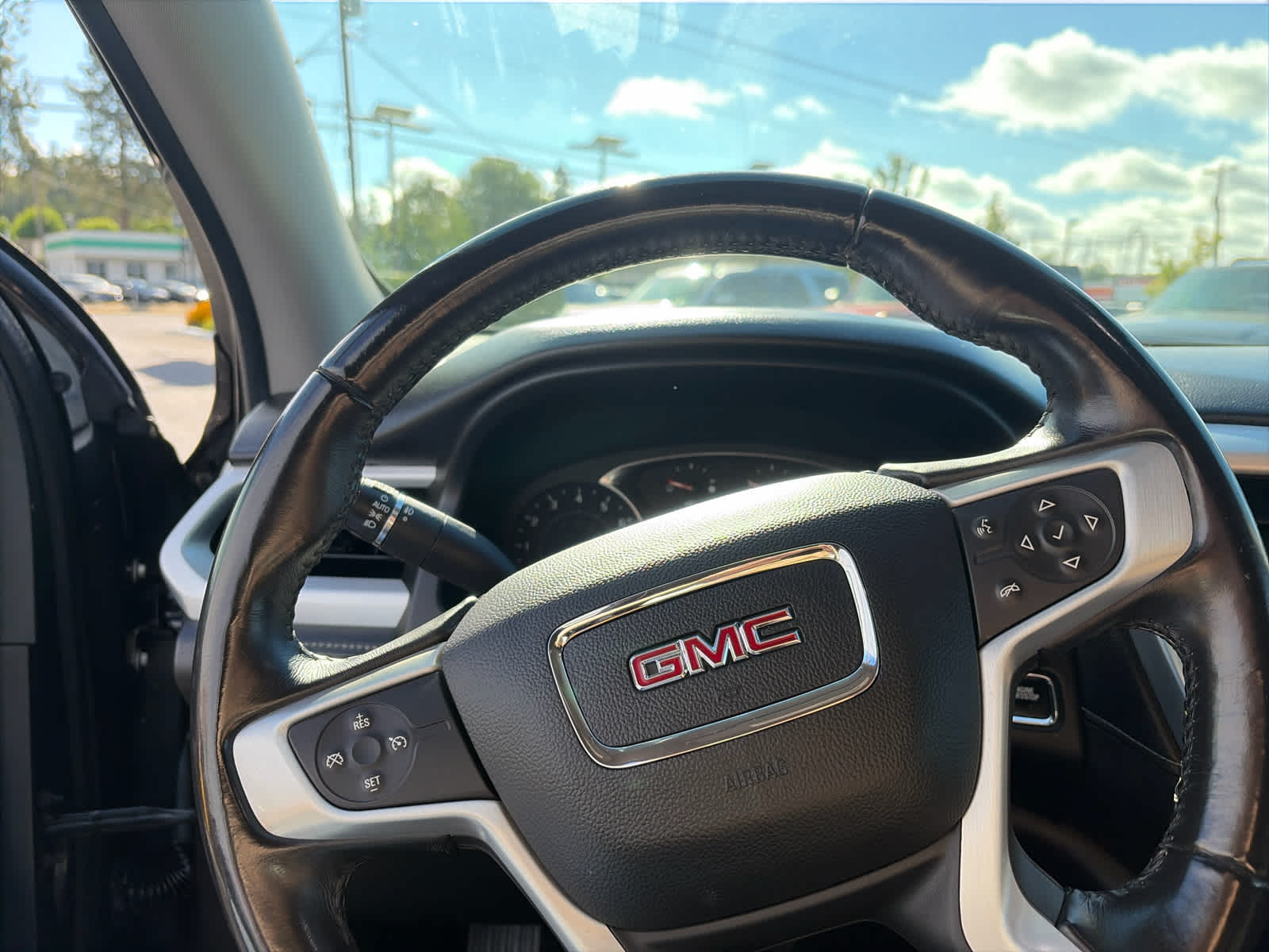 2017 GMC Acadia SLE