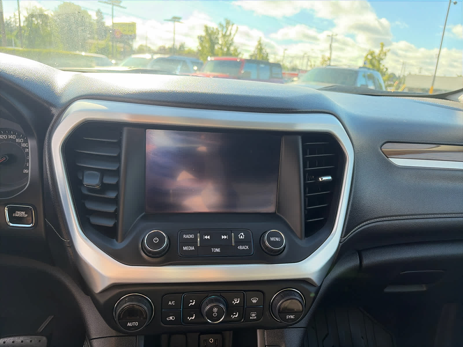 2017 GMC Acadia SLE