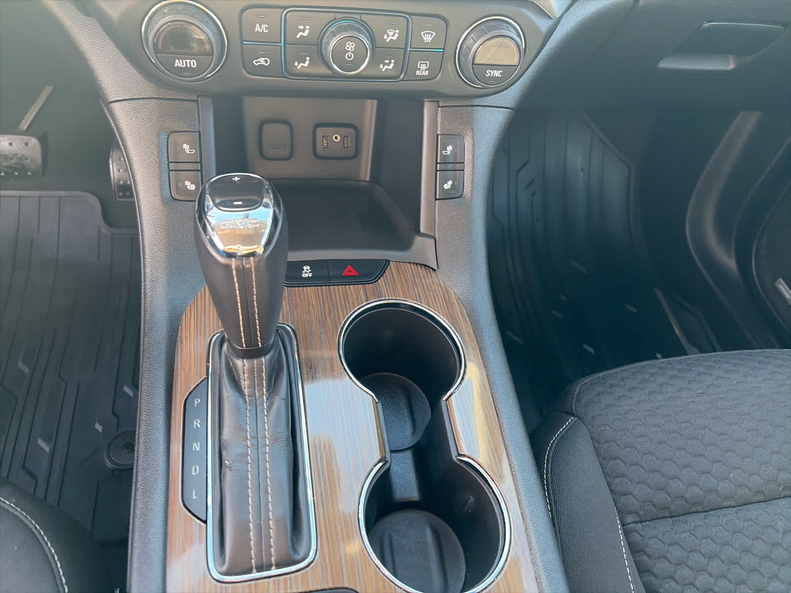 2017 GMC Acadia SLE