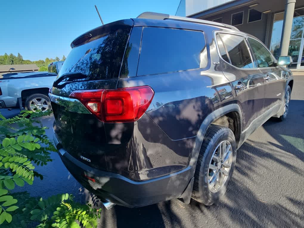 2017 GMC Acadia SLE