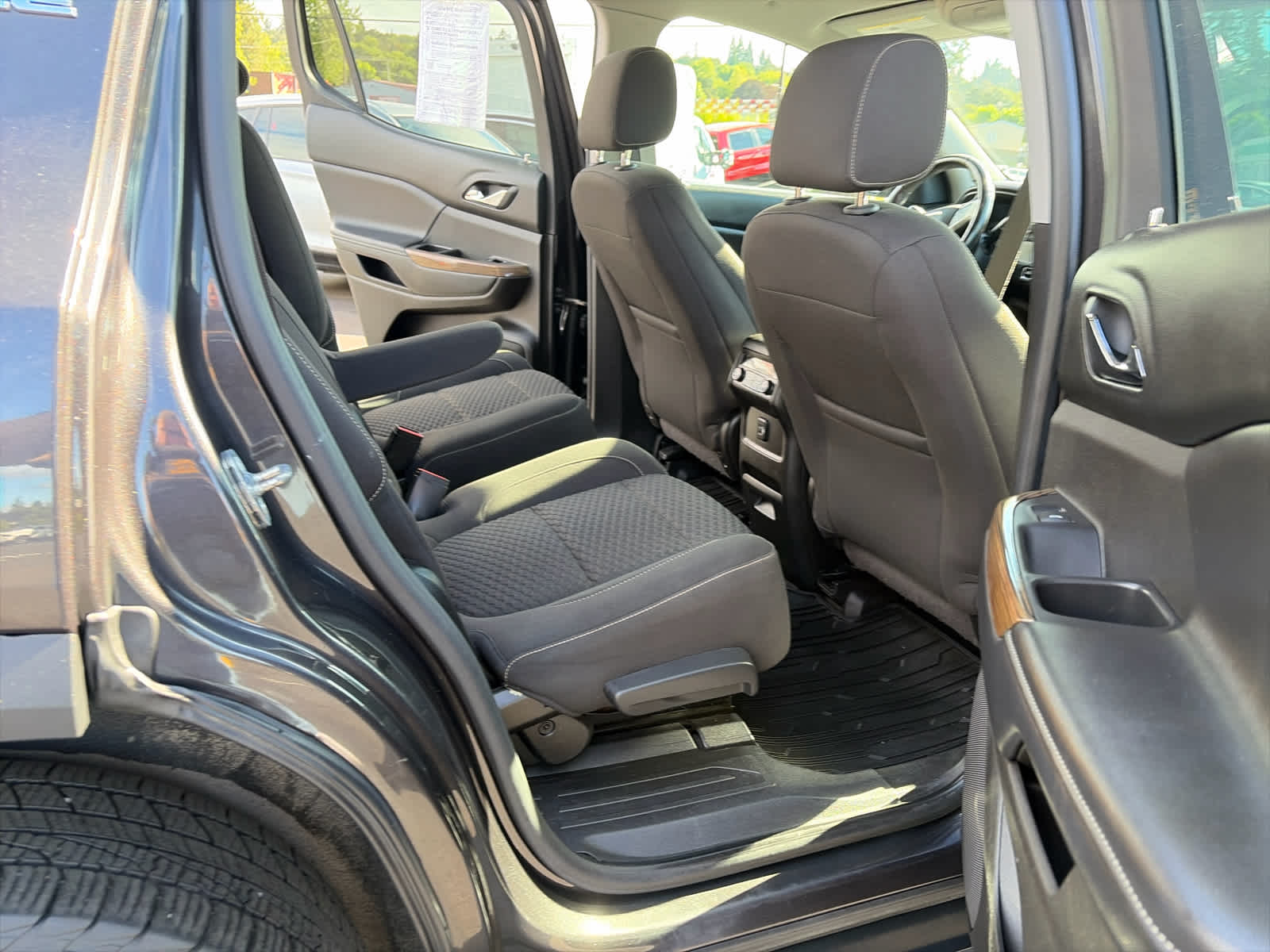 2017 GMC Acadia SLE