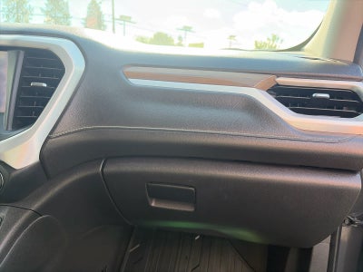 2017 GMC Acadia SLE