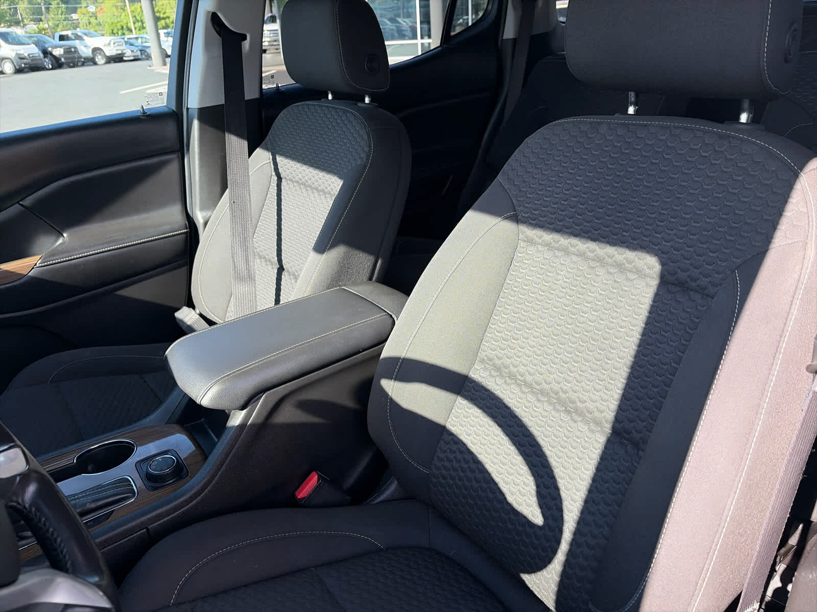 2017 GMC Acadia SLE
