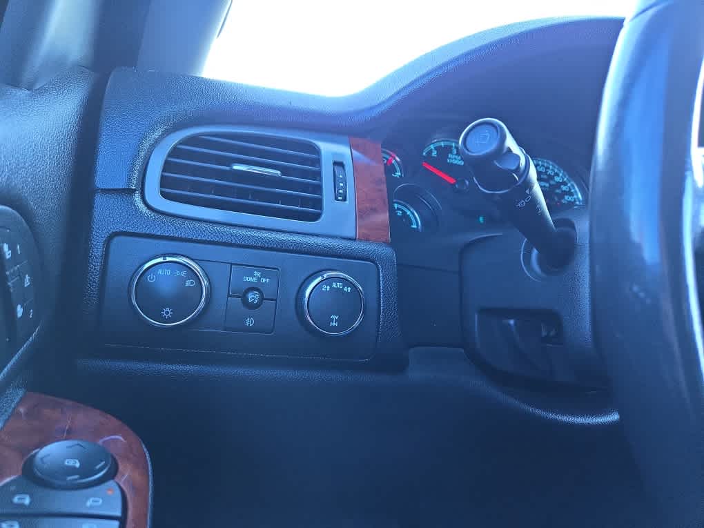 2011 GMC Yukon XL SLT