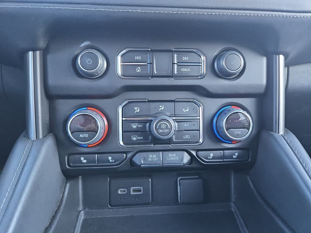 2022 Chevrolet Suburban LT