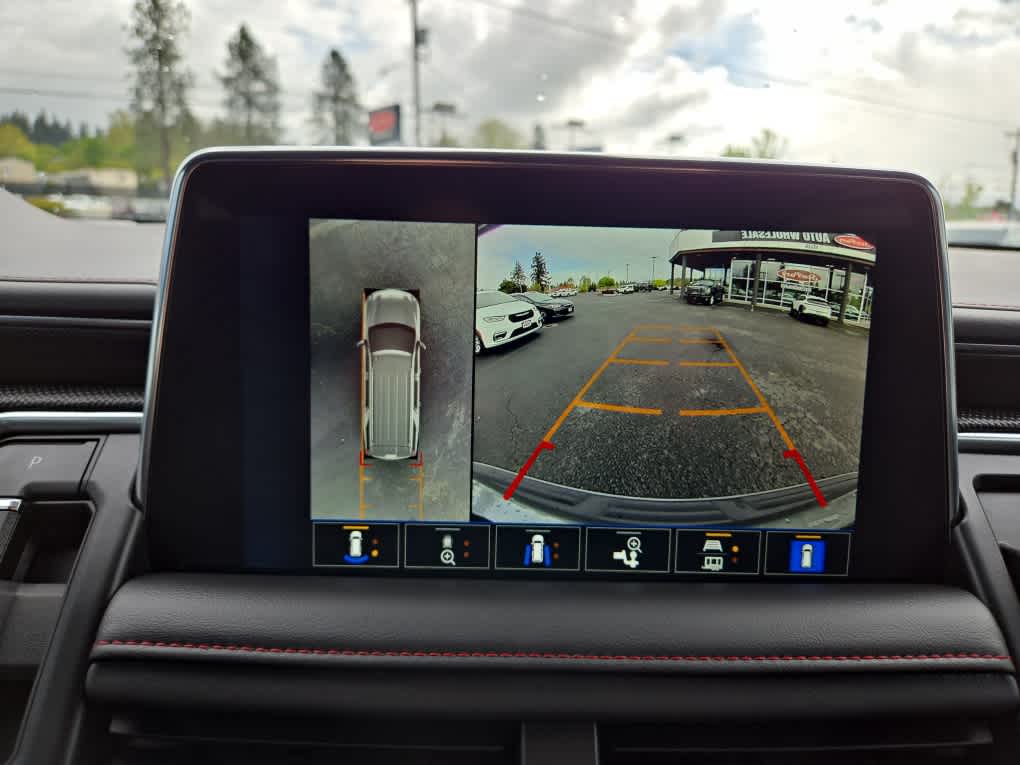 2022 Chevrolet Suburban RST