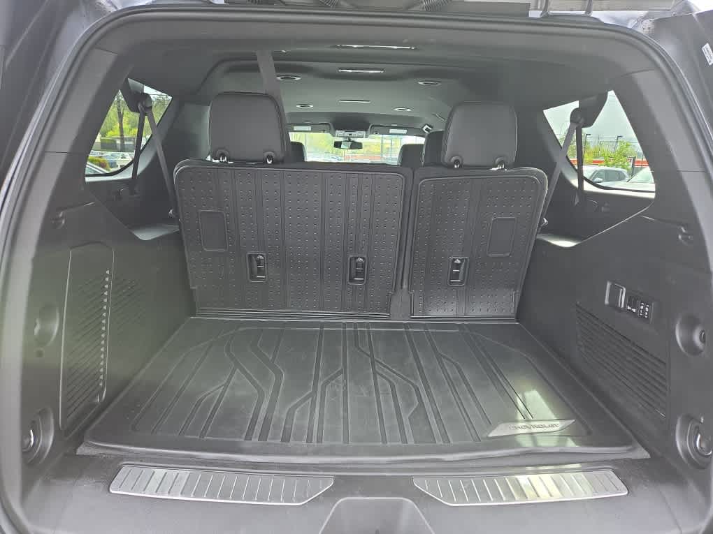 2022 Chevrolet Suburban RST
