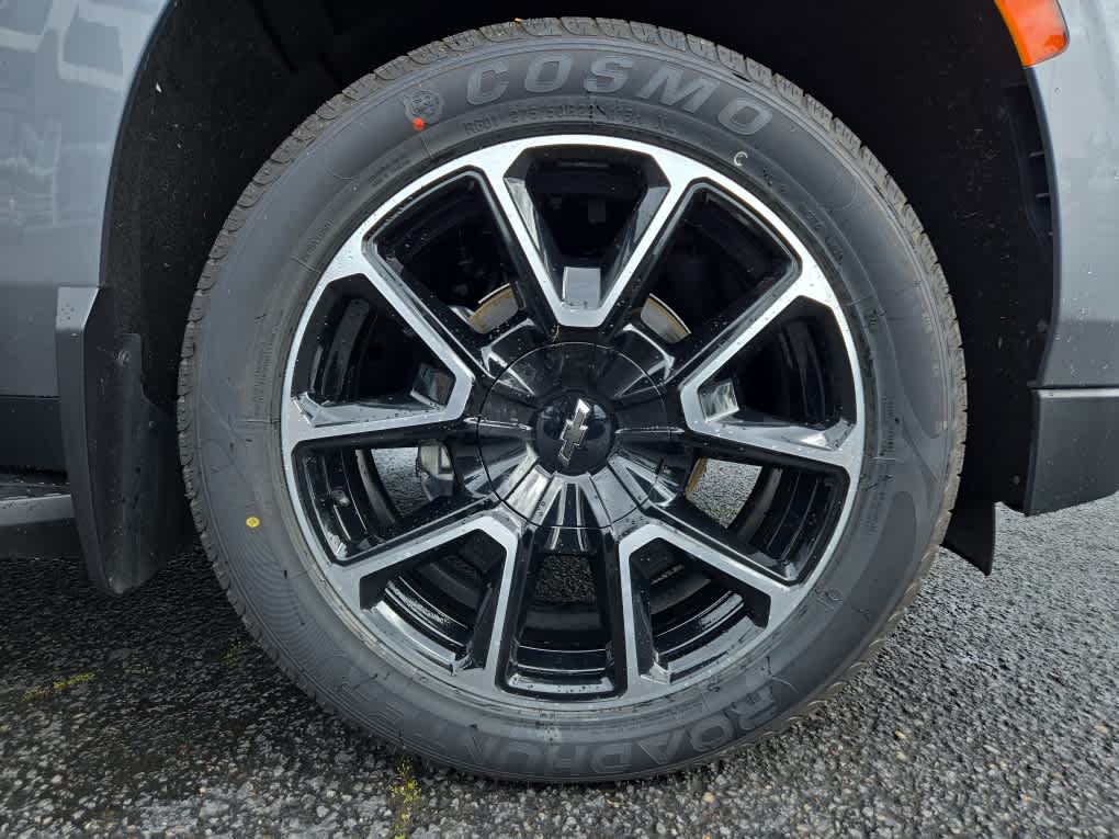 2022 Chevrolet Suburban RST