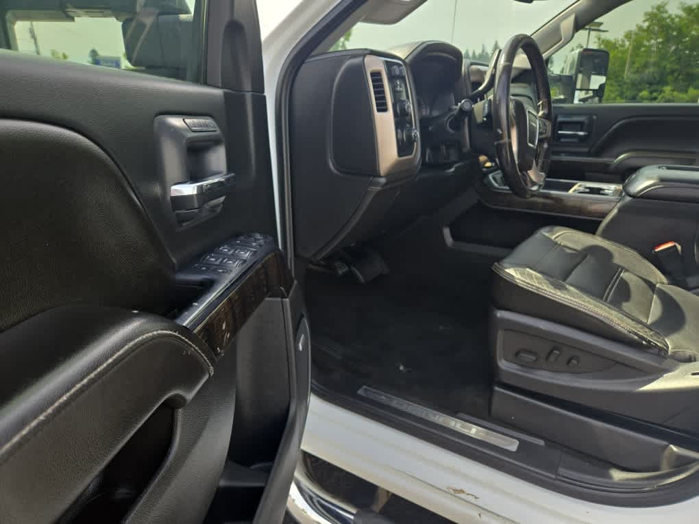 2016 GMC Sierra 3500HD Denali