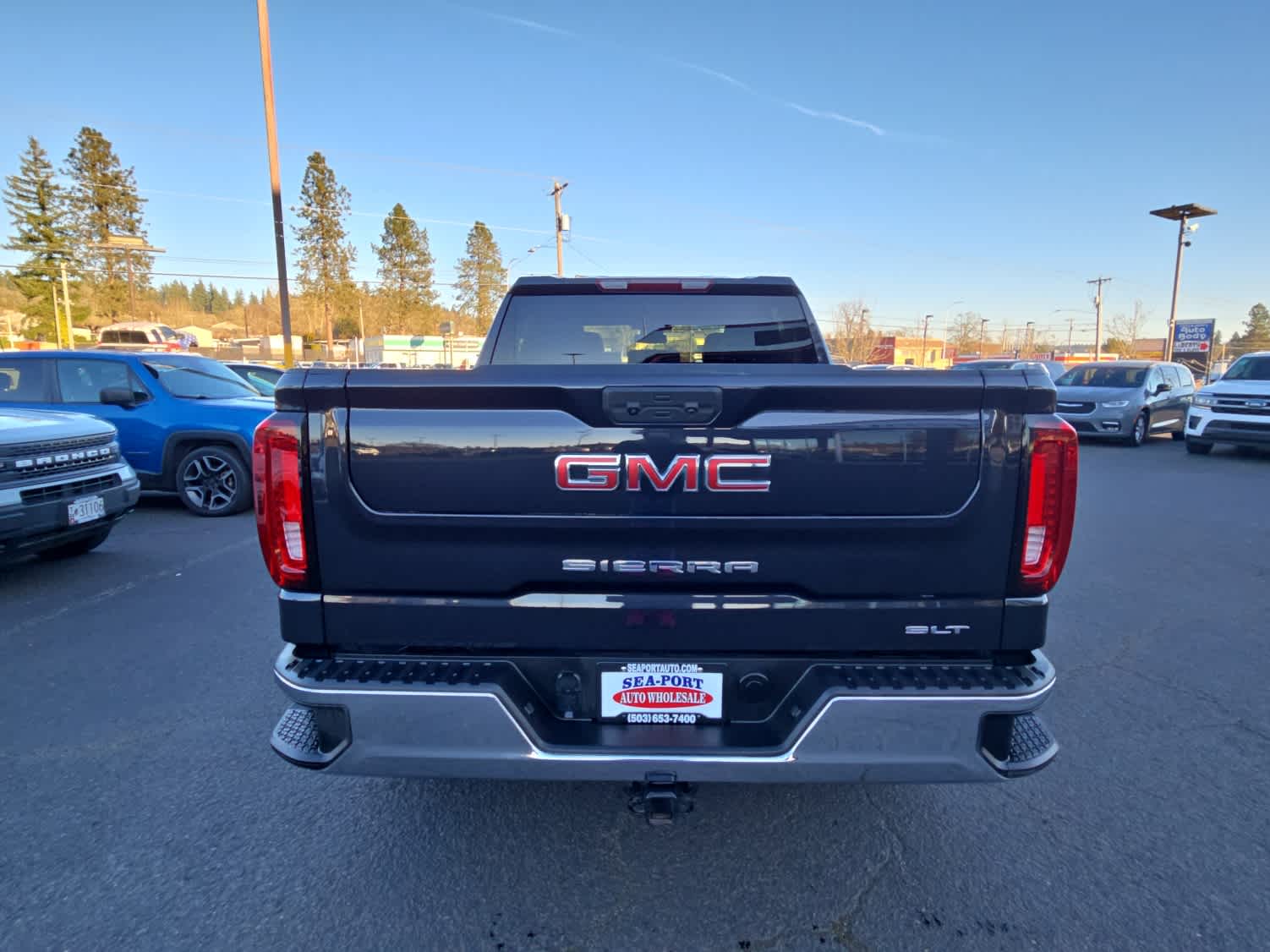 2025 GMC Sierra 1500 SLT