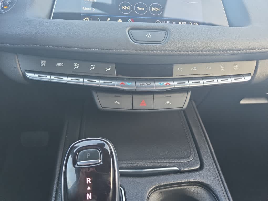 2023 Cadillac XT4 AWD Premium Luxury