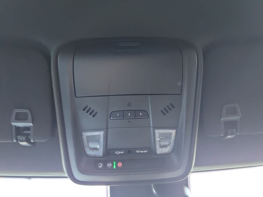 2023 Cadillac XT4 AWD Premium Luxury