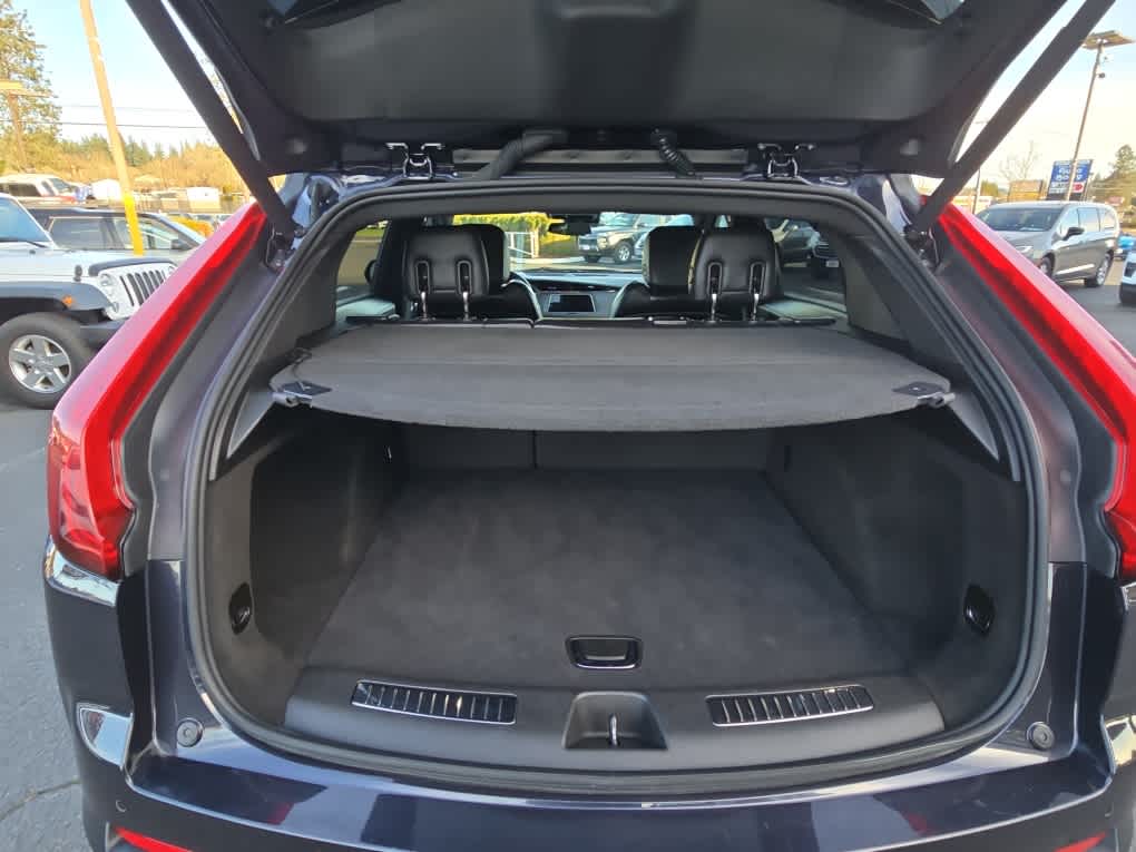 2023 Cadillac XT4 AWD Premium Luxury