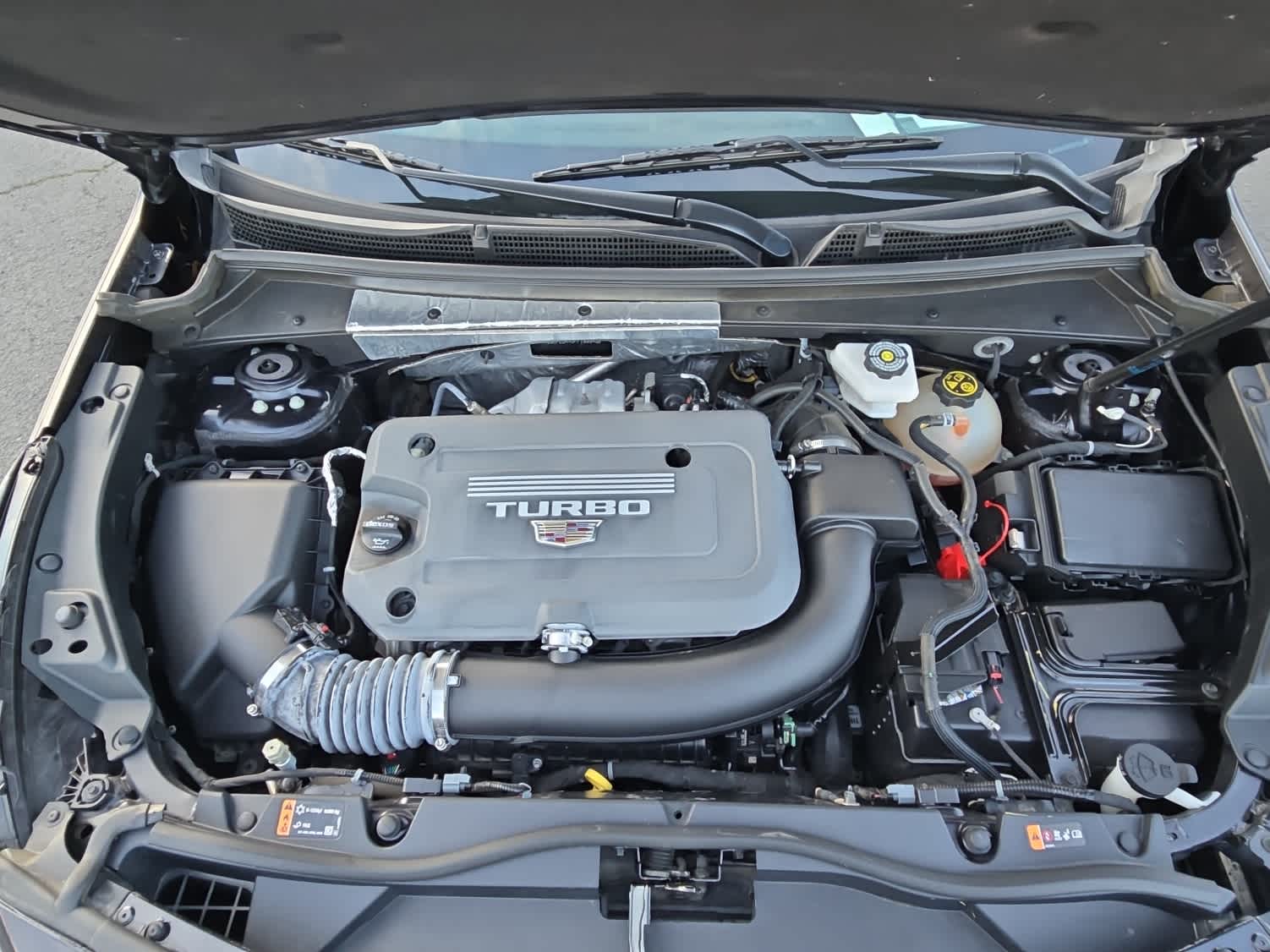 2023 Cadillac XT4 AWD Premium Luxury