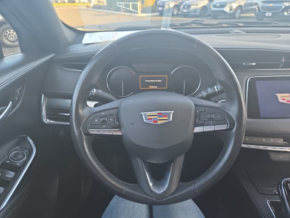 2023 Cadillac XT4 AWD Premium Luxury