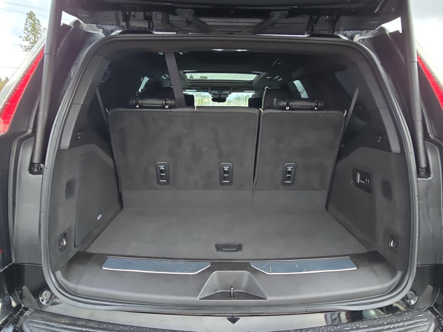 2023 Cadillac Escalade 4WD Sport