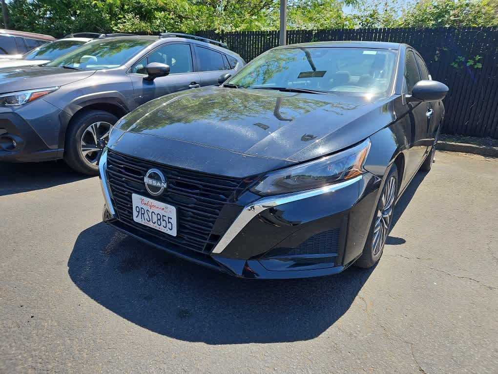 2025 Nissan Altima 2.5 SV's photo